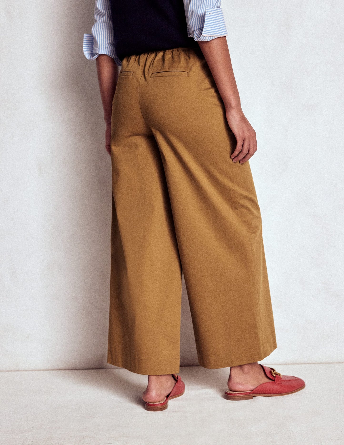 Pull-on Cropped Pants-Hazelnut Brown